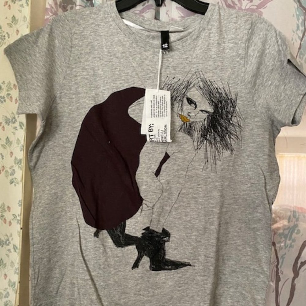 H&M ART BY Gray Sketch T-Shirt, size 12